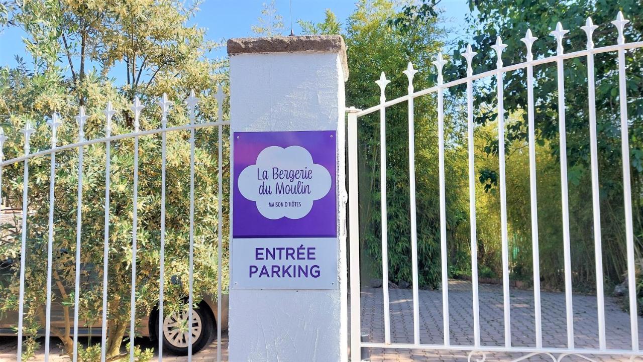 La Bergerie Du Moulin (Adults Only) Panzió Taradeau Kültér fotó